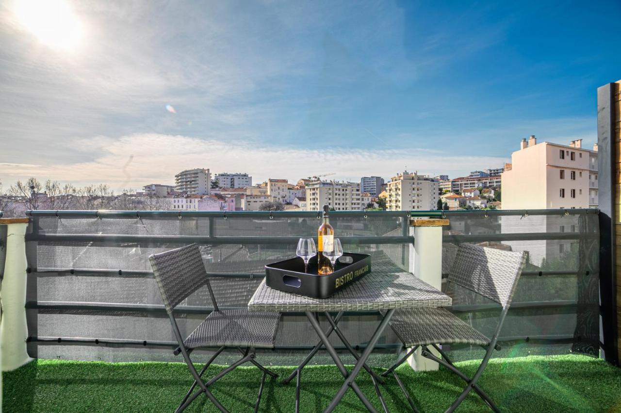 The Loft - Superb 2 Bedrooms On Top Floor With Terrace - 10Min To Palais & Beach! كان المظهر الخارجي الصورة