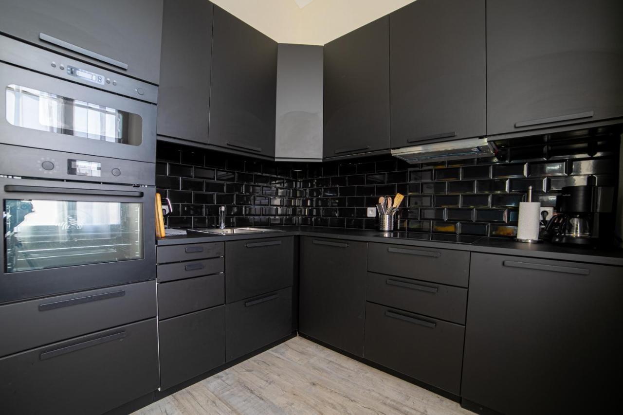 The Loft - Superb 2 Bedrooms On Top Floor With Terrace - 10Min To Palais & Beach! كان المظهر الخارجي الصورة